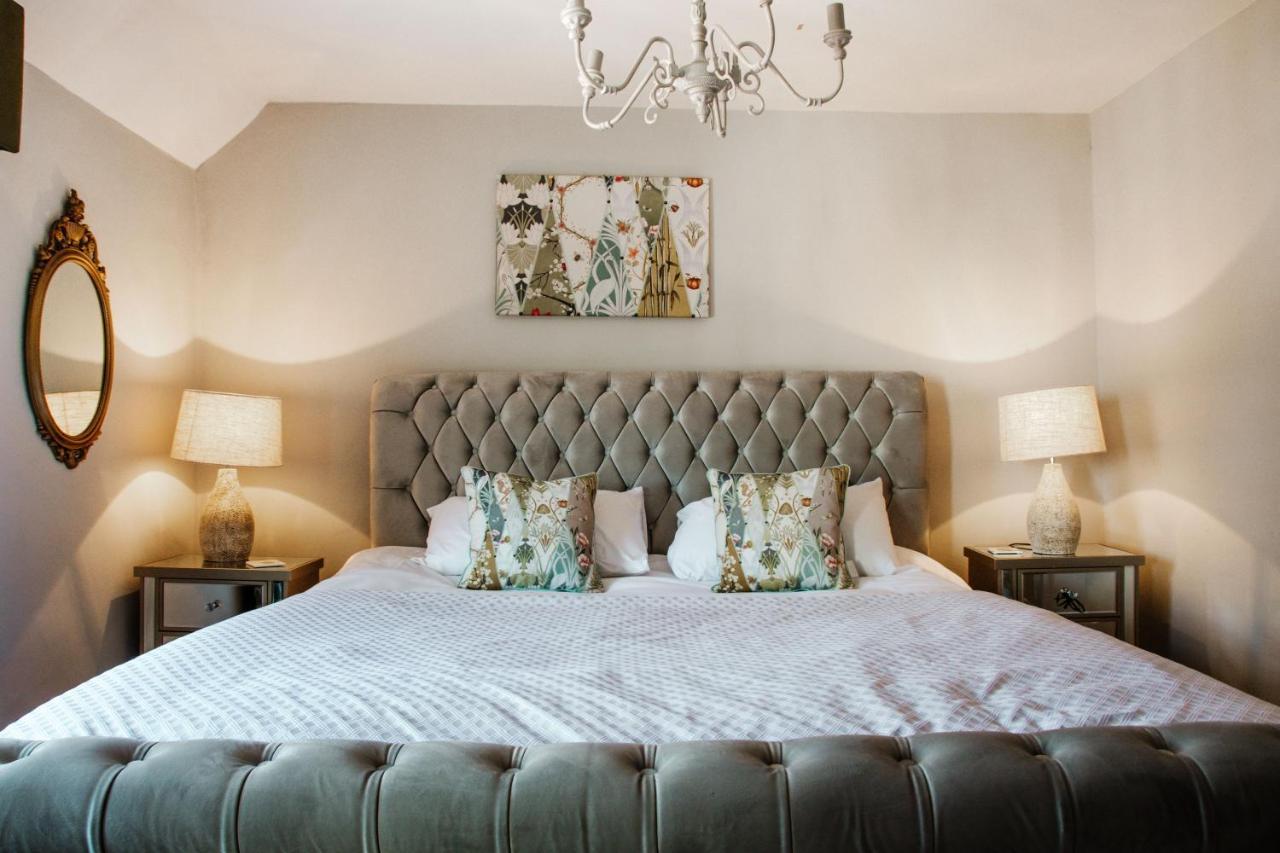 Whispering Place Georgian Grade II Sleeps 6 Adults 3 Mins From Safari Park & Steam Train 비들리 외부 사진